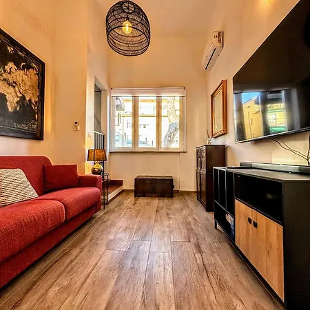  Apartment *